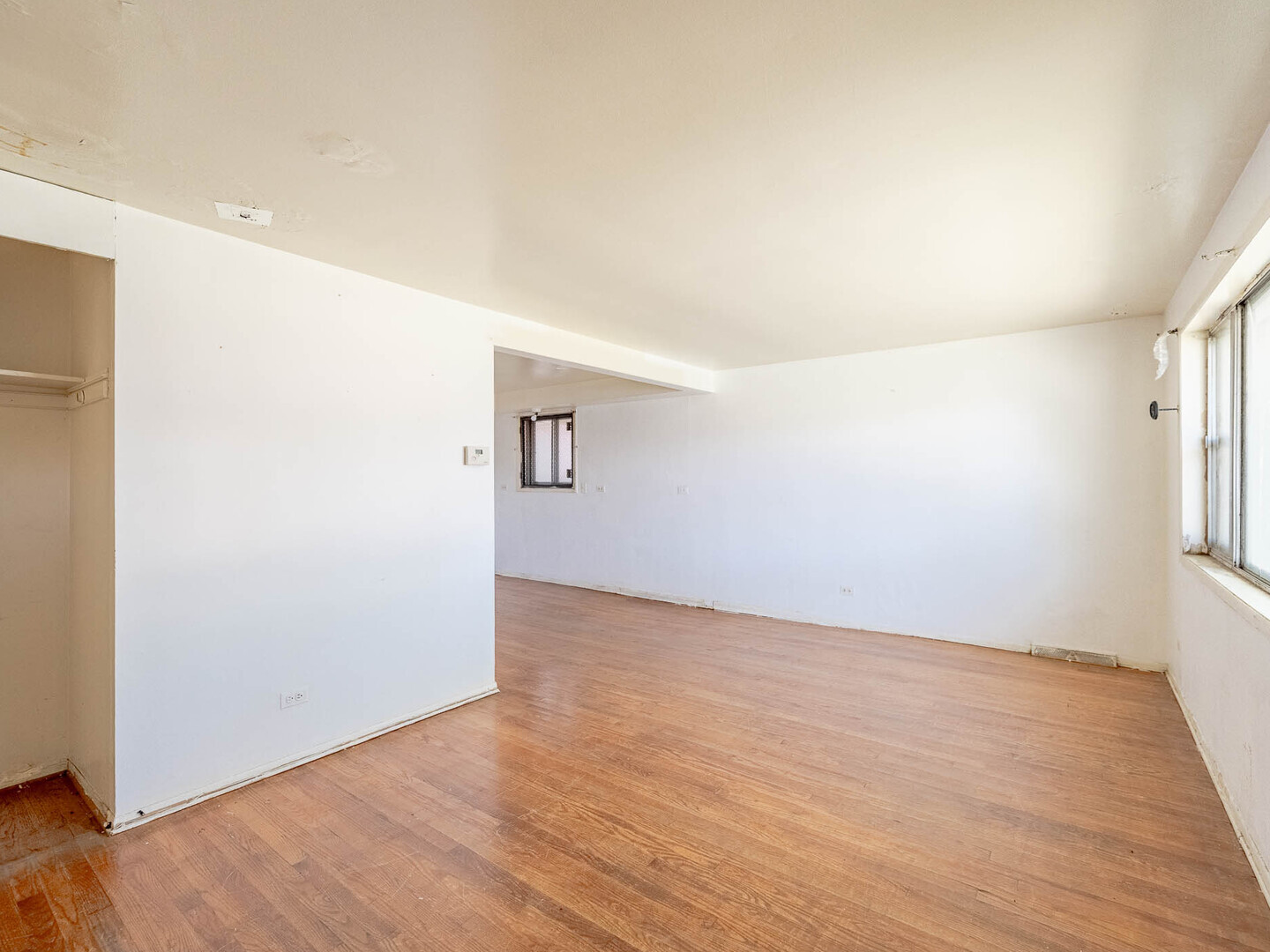 11631 South May Street Chicago, IL 60643 - Photo 3 of 14 Gallery Image 3
