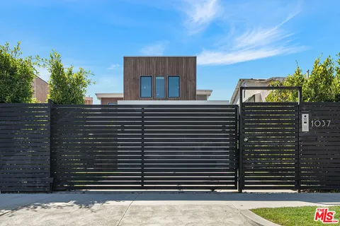 $3,795,000 | 1037 Palms Boulevard, Venice, CA 90291