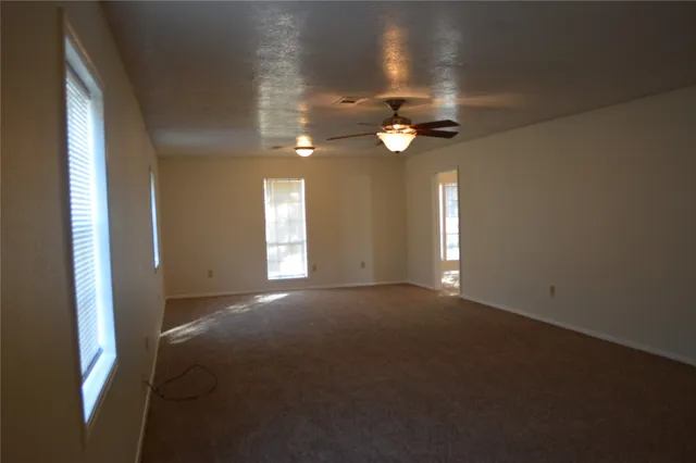 $1,950 | 532 Hollyhock Street, Prairie View, TX 77484