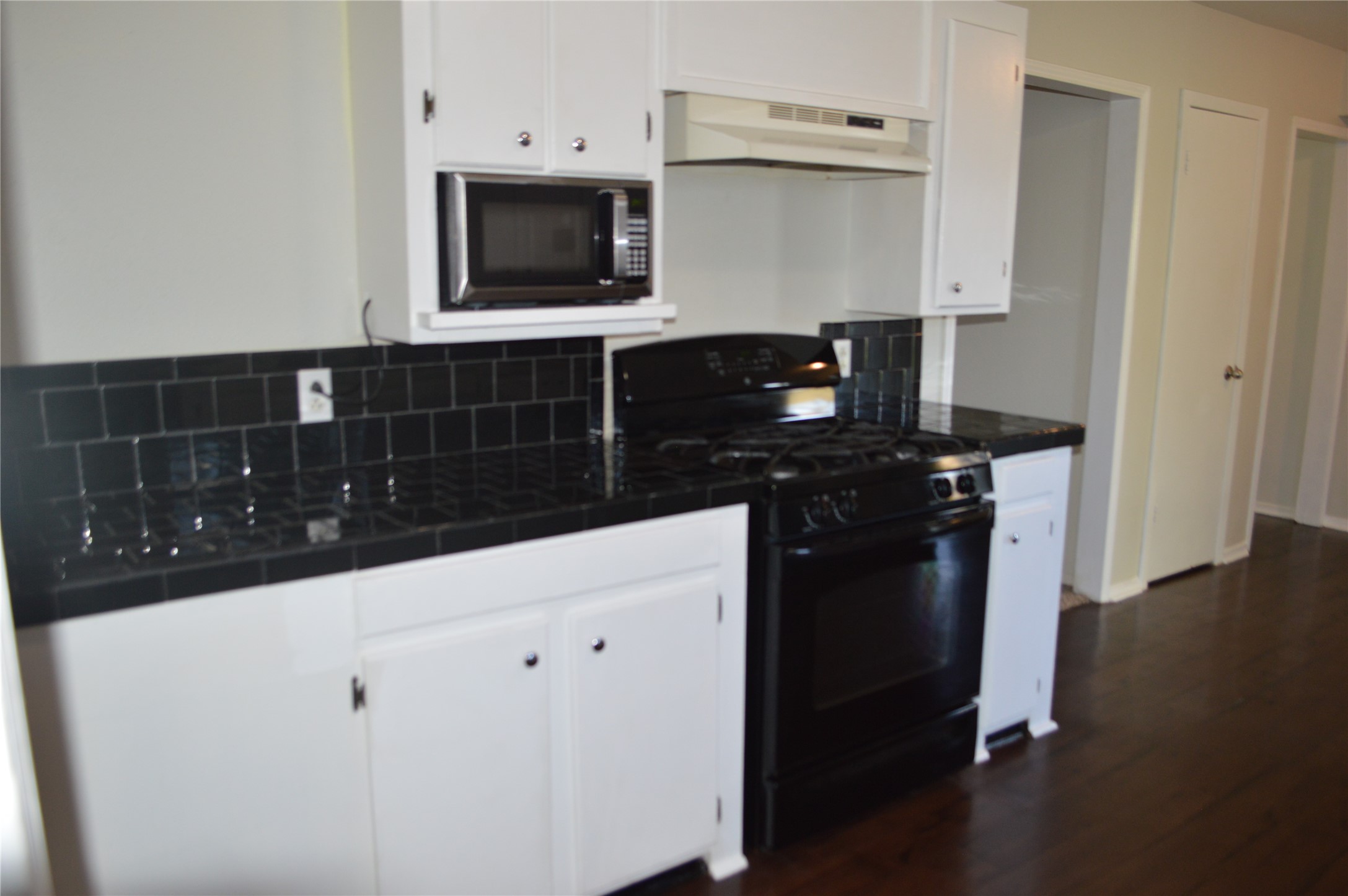 532 Hollyhock Street Prairie View, TX 77484 - Photo 8 of 20