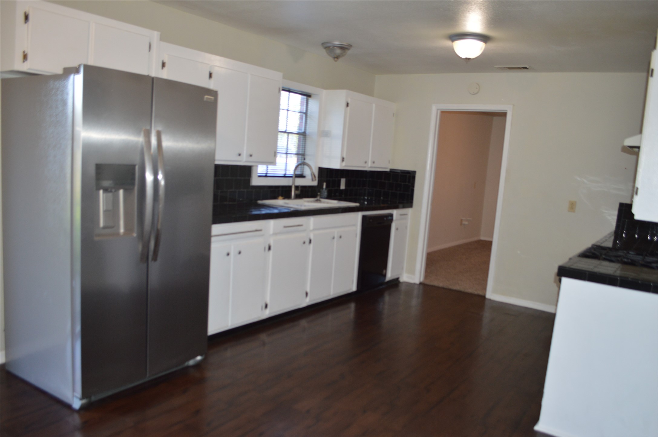 532 Hollyhock Street Prairie View, TX 77484 - Photo 9 of 20