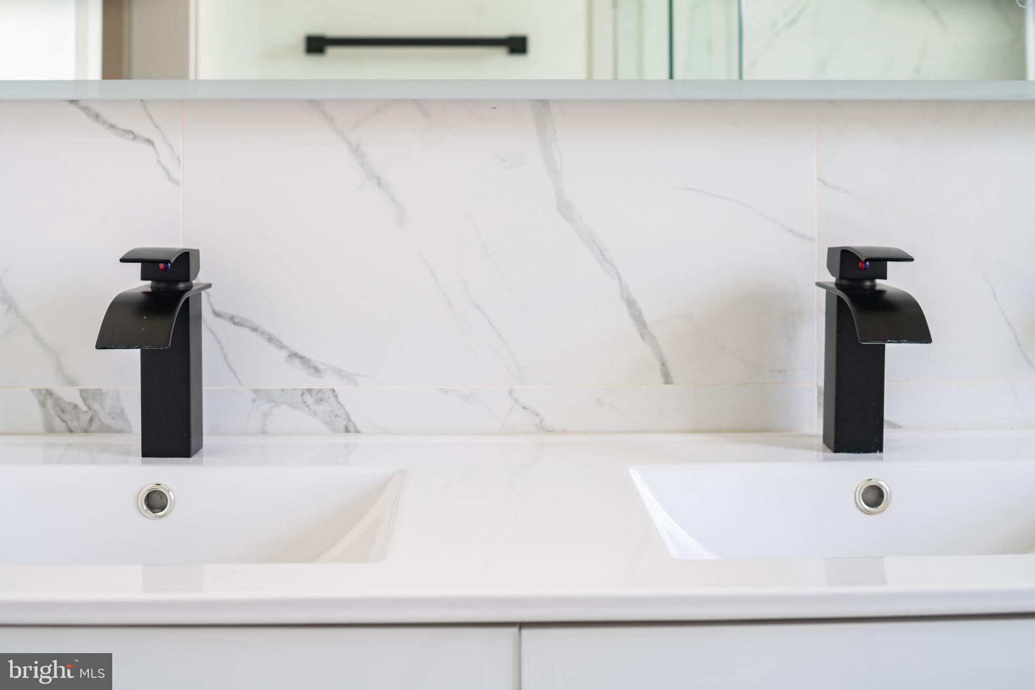 930 North 2nd Street, Unit 3 Philadelphia, PA 19123 - Photo 6 of 20 a close view of sink