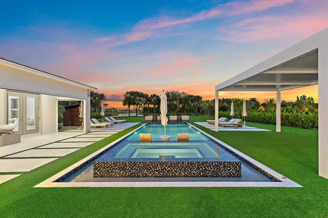 $5,900,000 | 20065 Southeast Bridgewater Drive, Jupiter, FL 33458