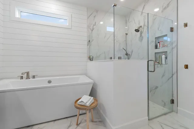 $5,900,000 | 20065 Southeast Bridgewater Drive, Jupiter, FL 33458