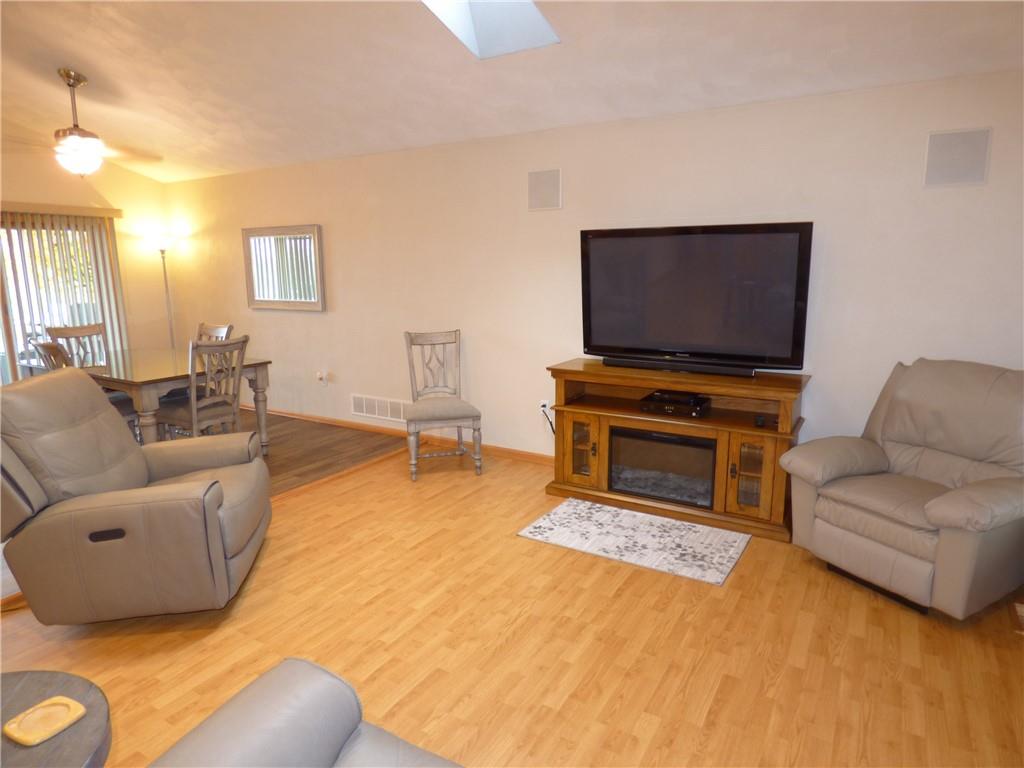 151 Rustic Ridge Drive Pittsburgh, PA 15239 - Photo 3 of 25 Living Room