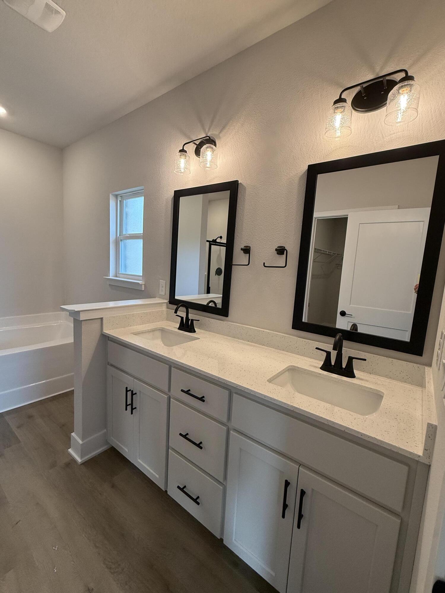 2404 Aleia Lane Crestview, FL 32536 - Photo 20 of 29 IMG_6404