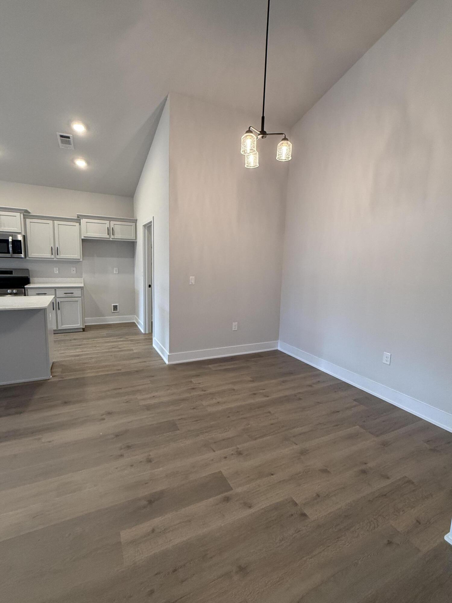 2404 Aleia Lane Crestview, FL 32536 - Photo 8 of 29 IMG_6391