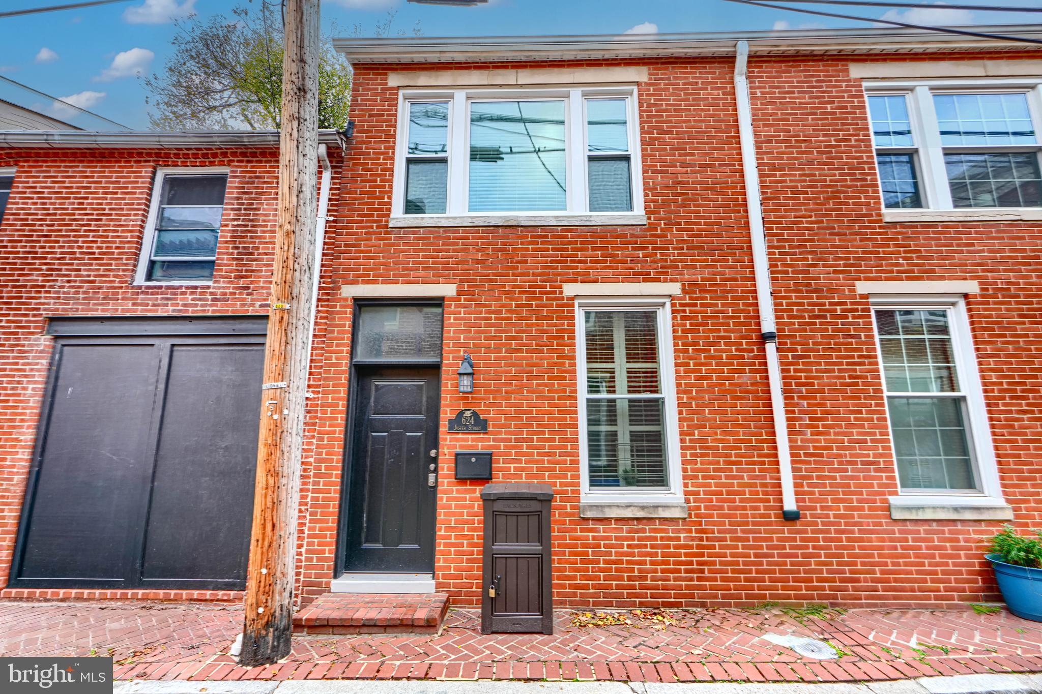 624 Jasper Street Baltimore, MD 21201 - Photo 2 of 24