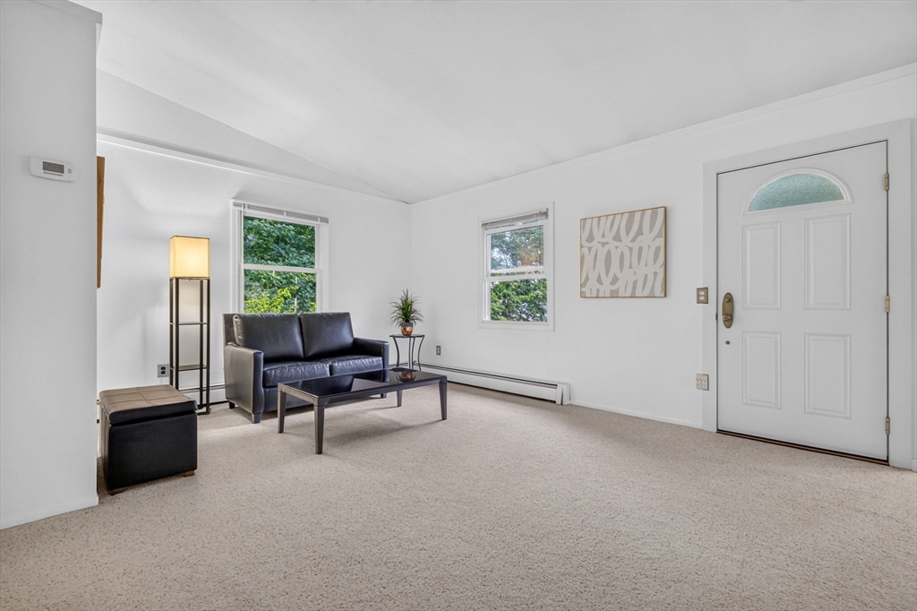 6 Fernbrook Road Northborough, MA 01532 - Photo 4 of 26 Gallery Image 4