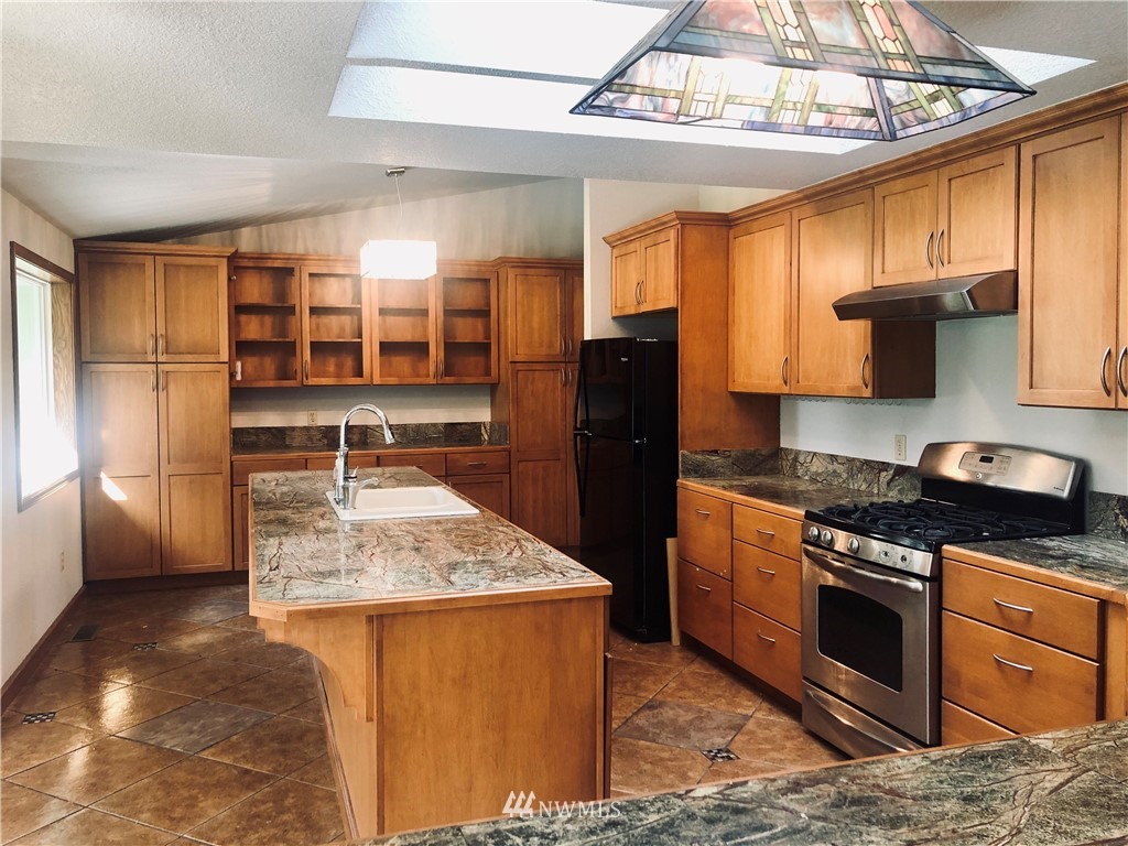9029 Autumn Line Loop Southeast Lacey, WA 98513 - Photo 4 of 29 Gallery Image 4