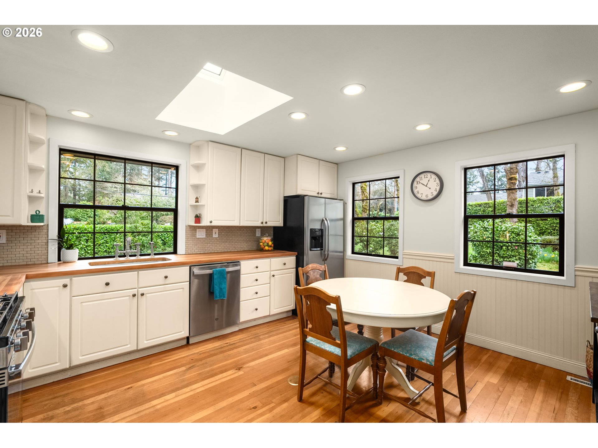 16038 Reese Road Lake Oswego, OR 97035 - Photo 11 of 40