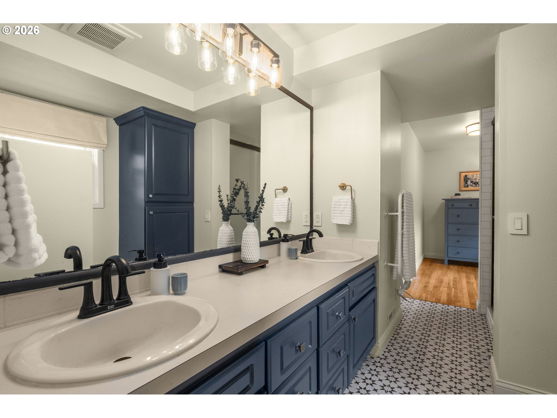 16038 Reese Road Lake Oswego, OR 97035 - Photo 16 of 40