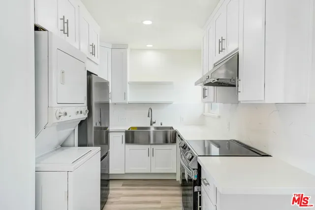 $3,150 | 1255 26th Street, Unit 1, Santa Monica, CA 90404