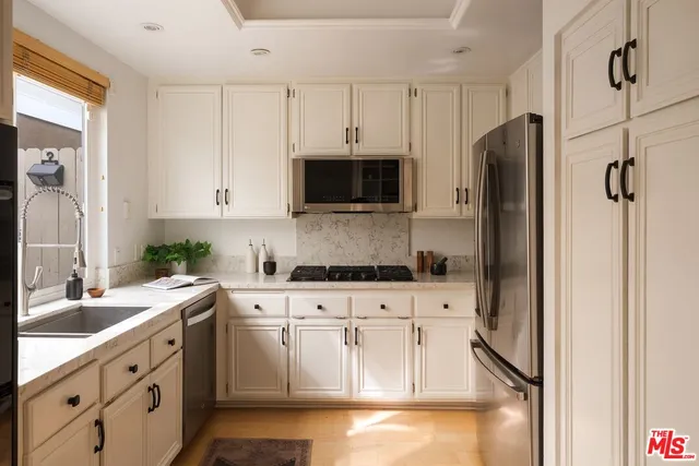 $1,299,000 | 1717 Stoner Avenue, Unit 111, Los Angeles, CA 90025