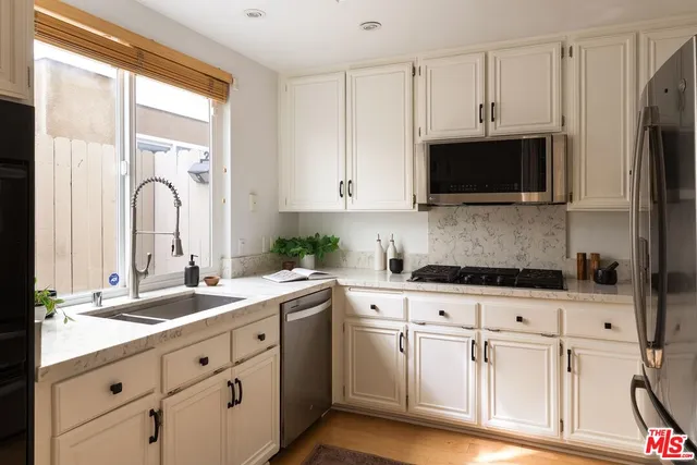 $1,299,000 | 1717 Stoner Avenue, Unit 111, Los Angeles, CA 90025