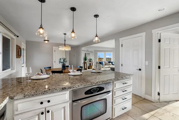 $825,000 | 111 View Drive, Jerome, ID 83338
