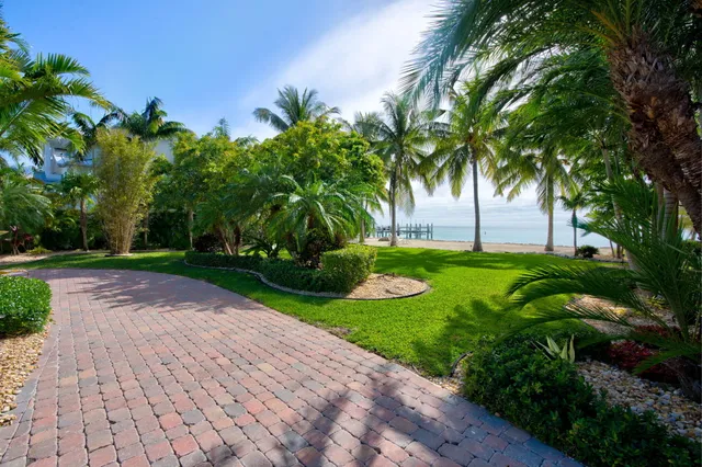 $9,995,000 | 1355 Coury Drive, Key Colony Beach, FL 33051