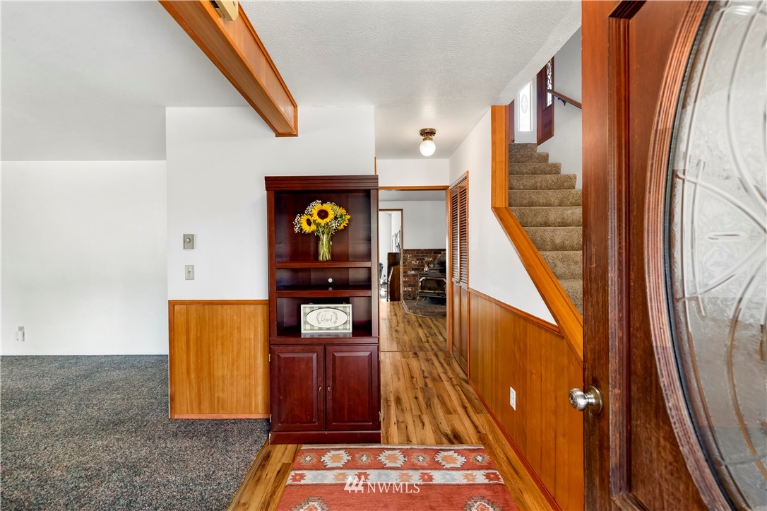 4712 Wishkah Road Aberdeen, WA 98520 - Photo 2 of 35 Gallery Image 2