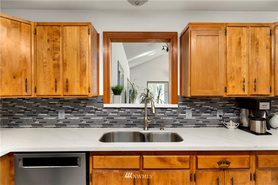 4712 Wishkah Road Aberdeen, WA 98520 - Photo 8 of 35 Gallery Image 8