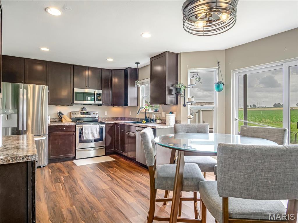 1304 Fieldstone Drive Waterloo, IL 62298 - Photo 11 of 23