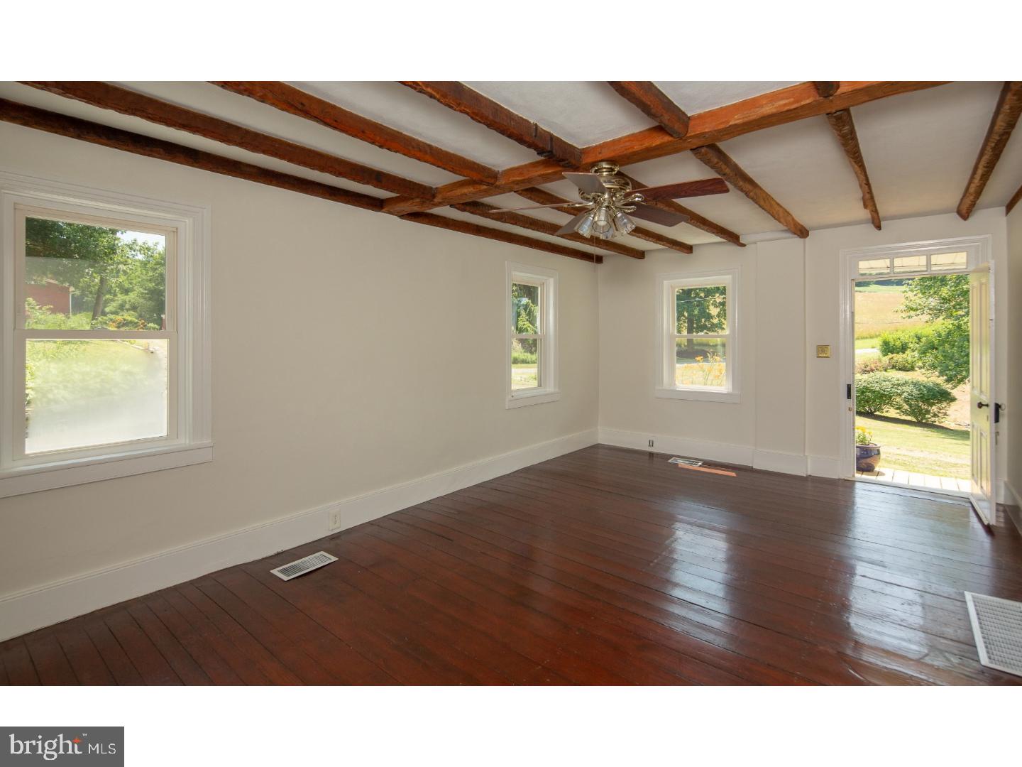 99 Heffner Road Wernersville, PA 19565 - Photo 5 of 25 Gallery Image 5