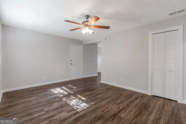 $1,375 | 2364 Peachwood Circle Northeast, Unit 2366B, Atlanta, GA 30345