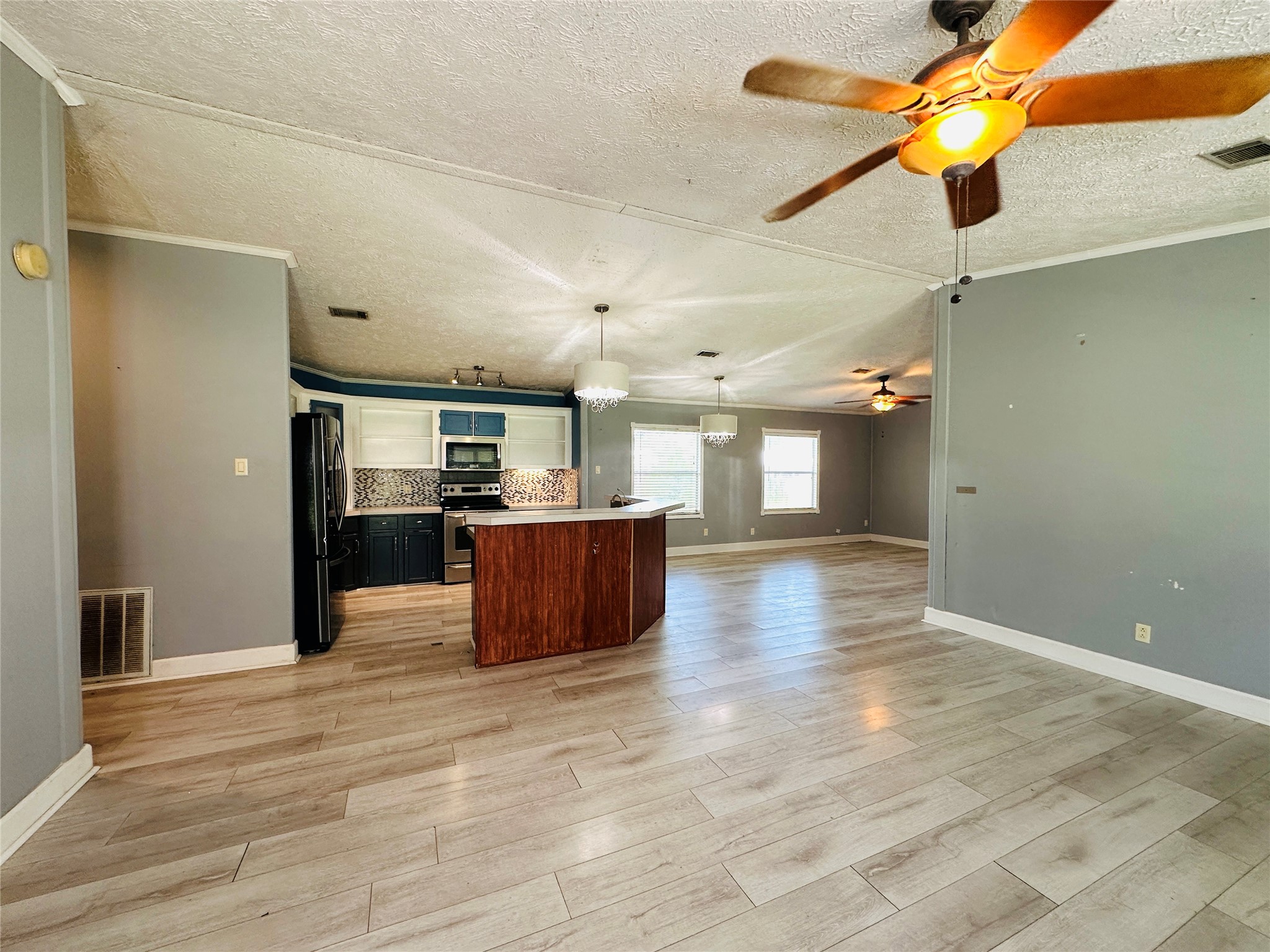 27607 County Road 3744 Splendora, TX 77372 - Photo 2 of 32