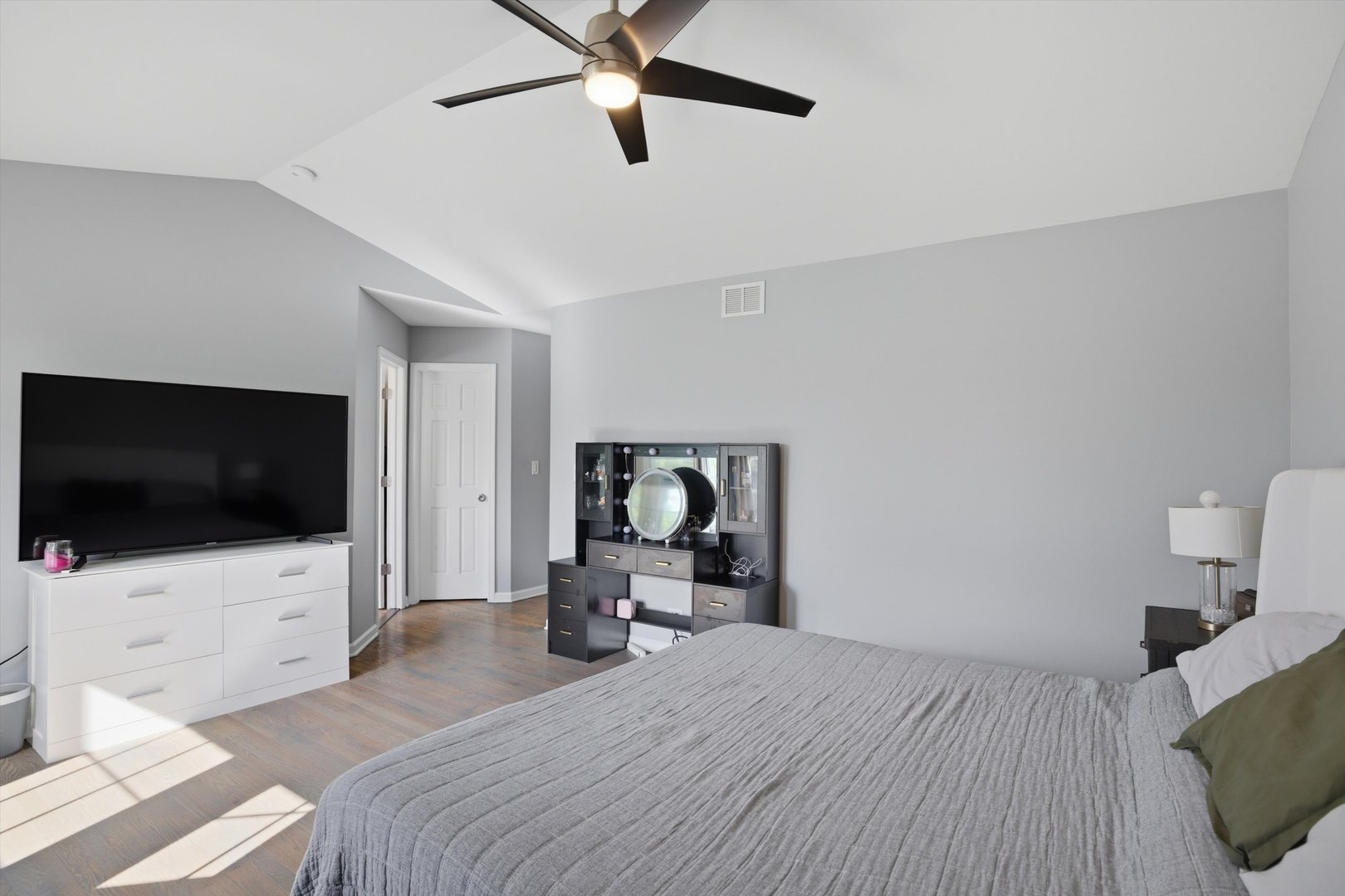 7 Arthur Court Streamwood, IL 60107 - Photo 21 of 37