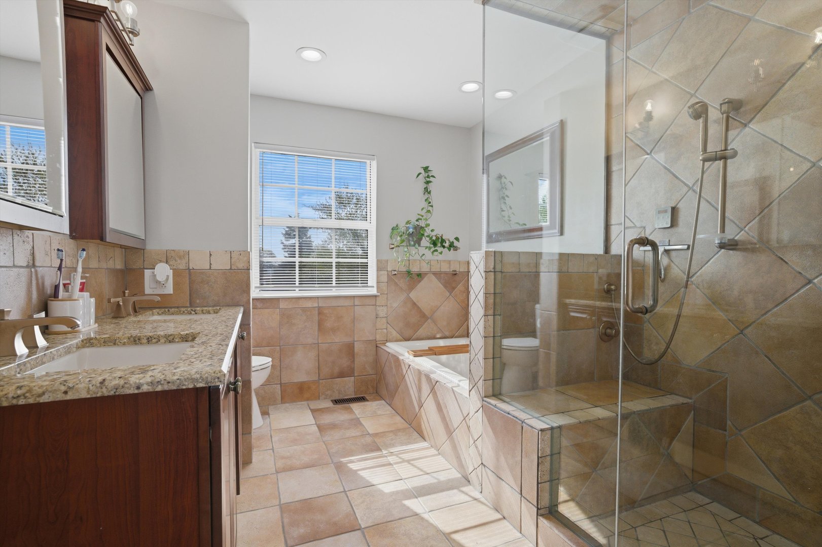 7 Arthur Court Streamwood, IL 60107 - Photo 22 of 37