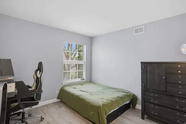 $449,900 | 7 Arthur Court, Streamwood, IL 60107