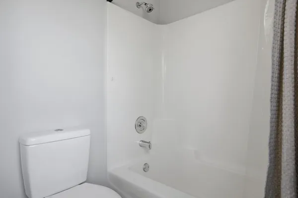 $449,900 | 7 Arthur Court, Streamwood, IL 60107