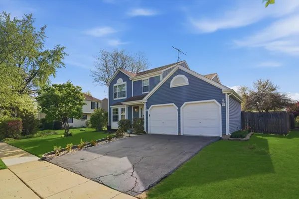 $449,900 | 7 Arthur Court, Streamwood, IL 60107
