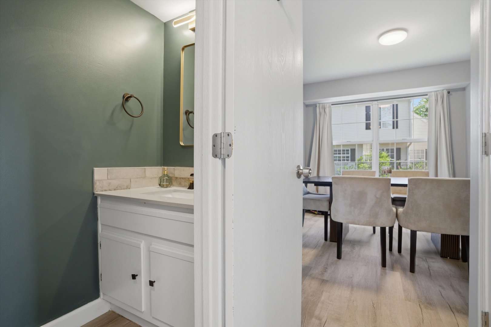 7 Arthur Court Streamwood, IL 60107 - Photo 8 of 37
