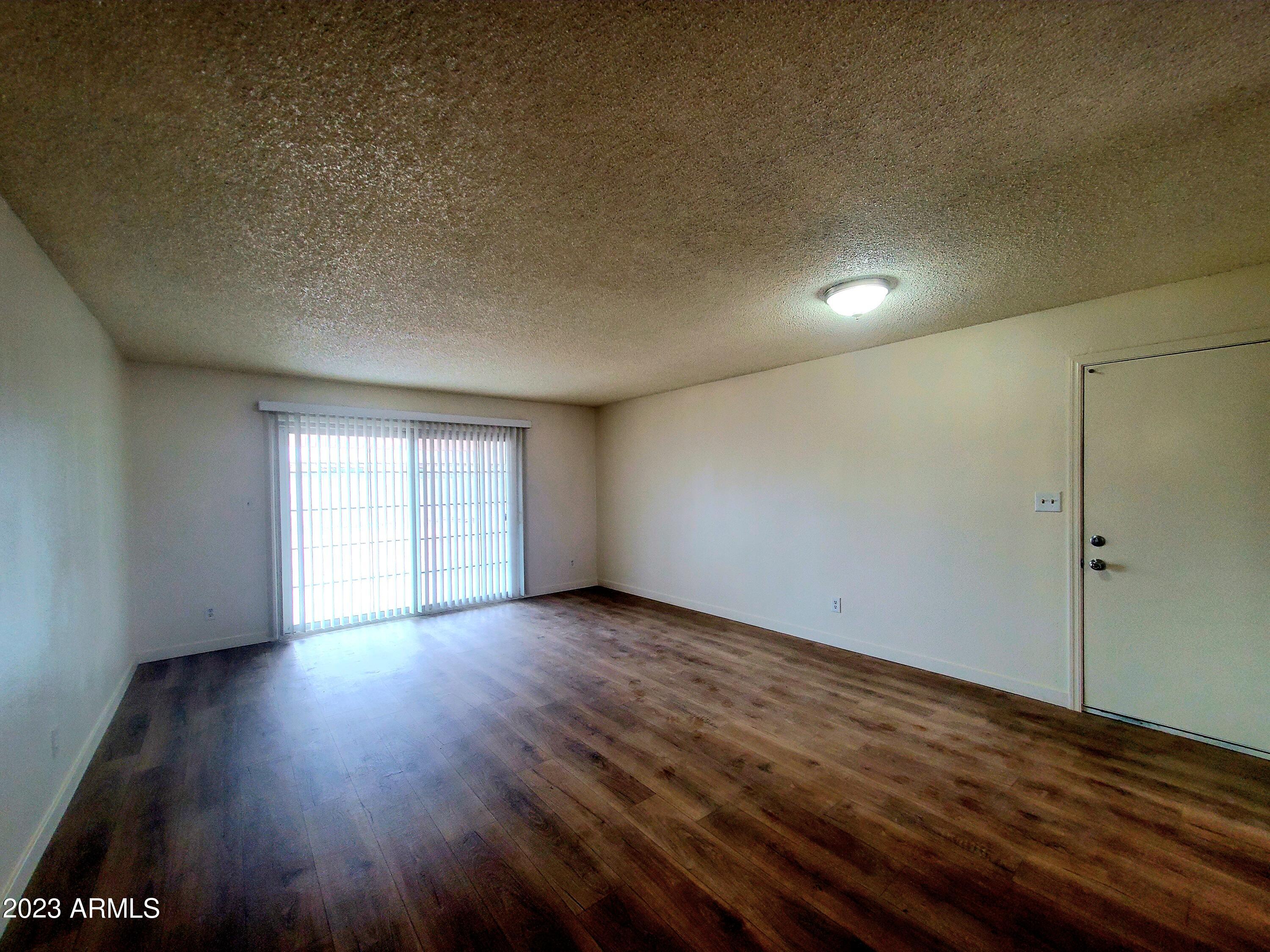 8613 West Piccadilly Road Phoenix, AZ 85037 - Photo 5 of 19 GREAT ROOM