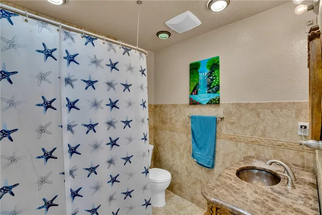 $720,000 | 2206 Avilla Avenue, Vero Beach, FL 32960