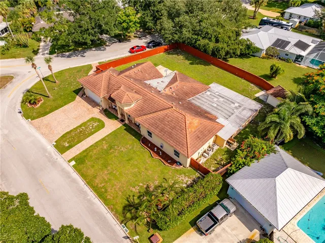 $720,000 | 2206 Avilla Avenue, Vero Beach, FL 32960