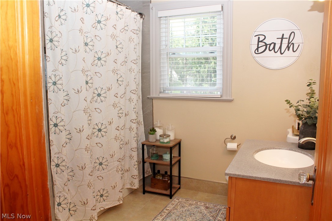 331 Ewing Road Youngstown, OH 44512 - Photo 27 of 32 Gallery Image 27