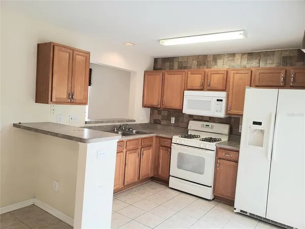$2,099 | 10310 Lakeside Vista Drive, Riverview, FL 33569
