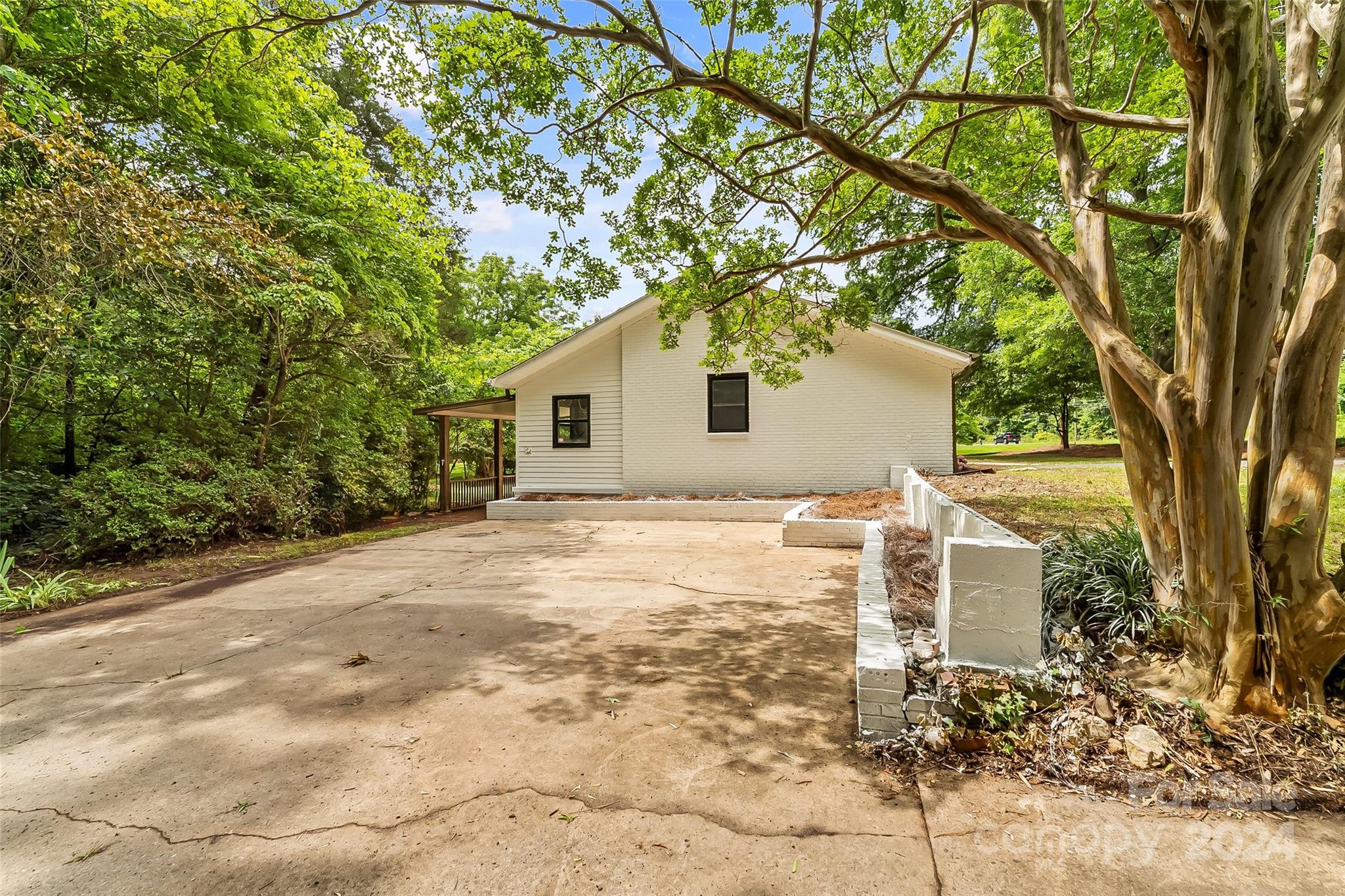 707 South Point Road Belmont, NC 28012 - Photo 18 of 24 Gallery Image 18