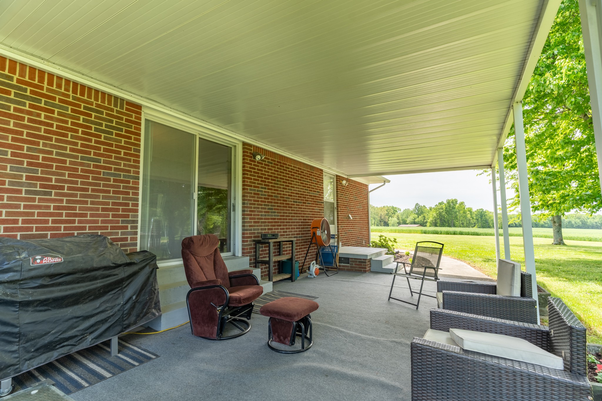 153 Westside Road Lawrenceburg, TN 38464 - Photo 22 of 37 a balcony with chairs and ocean view