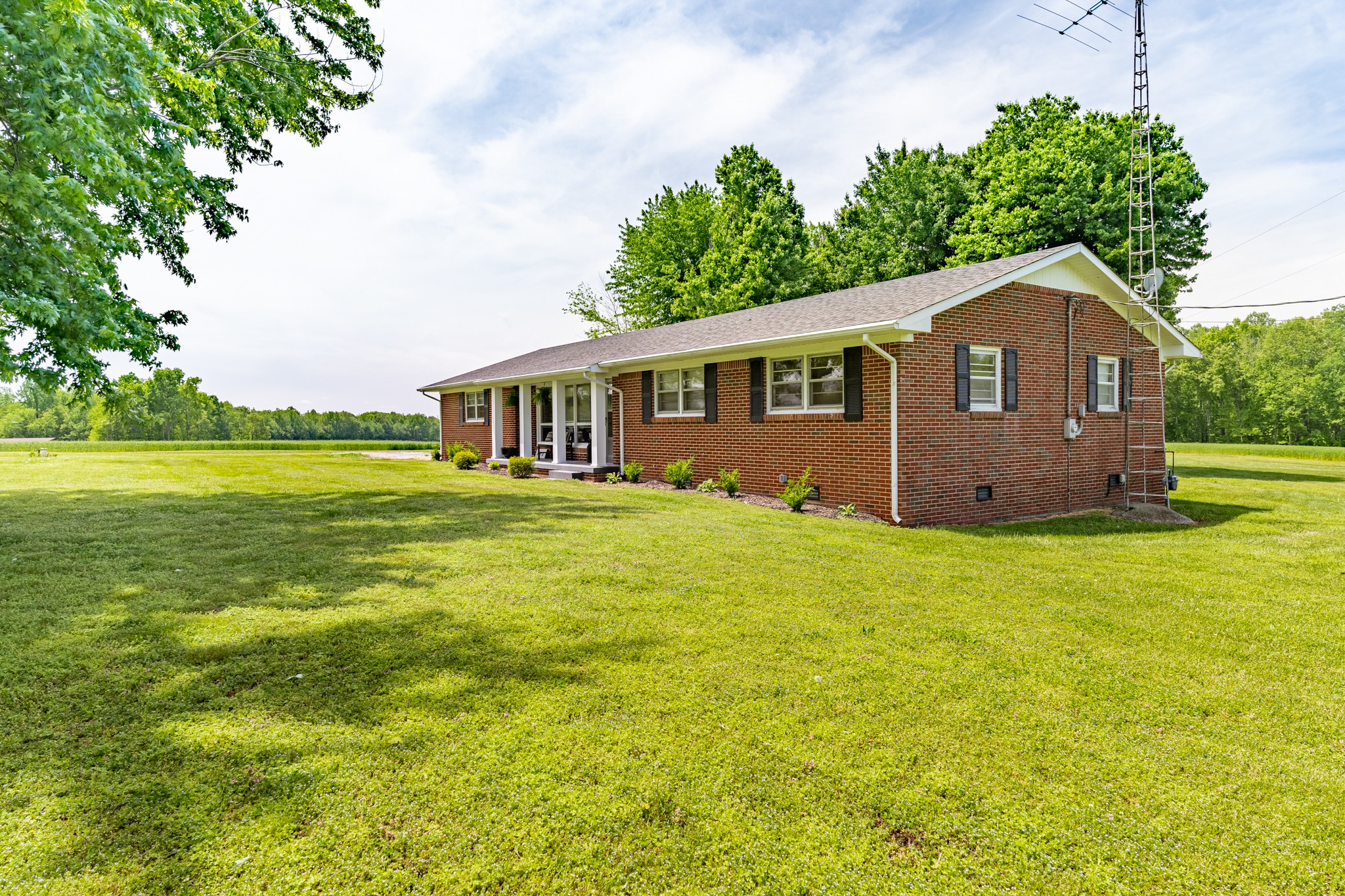 153 Westside Road Lawrenceburg, TN 38464 - Photo 10 of 37 a view of a house with a yard