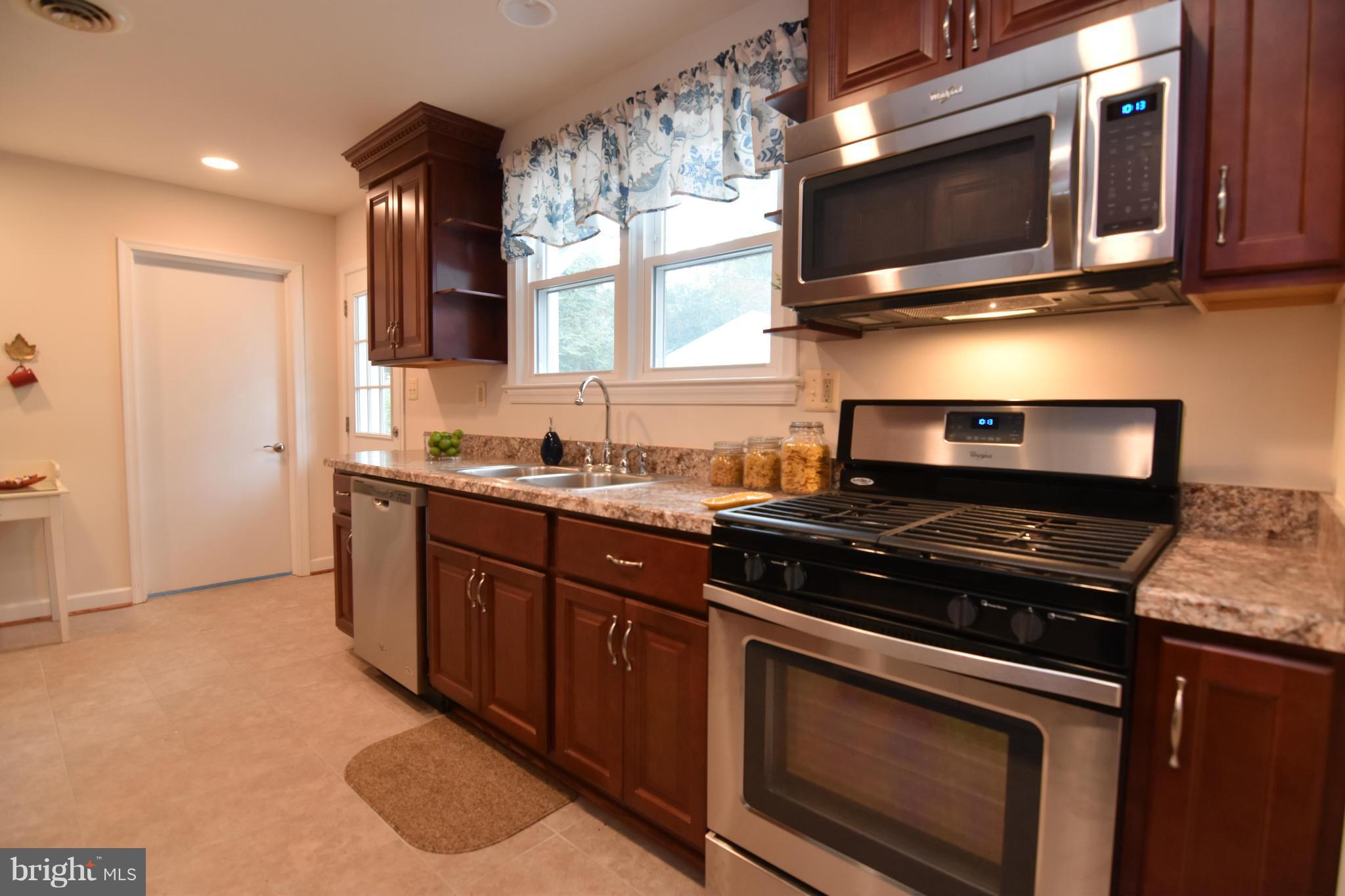 25595 Point Lookout Road Leonardtown, MD 20650 - Photo 13 of 30 Kitchen