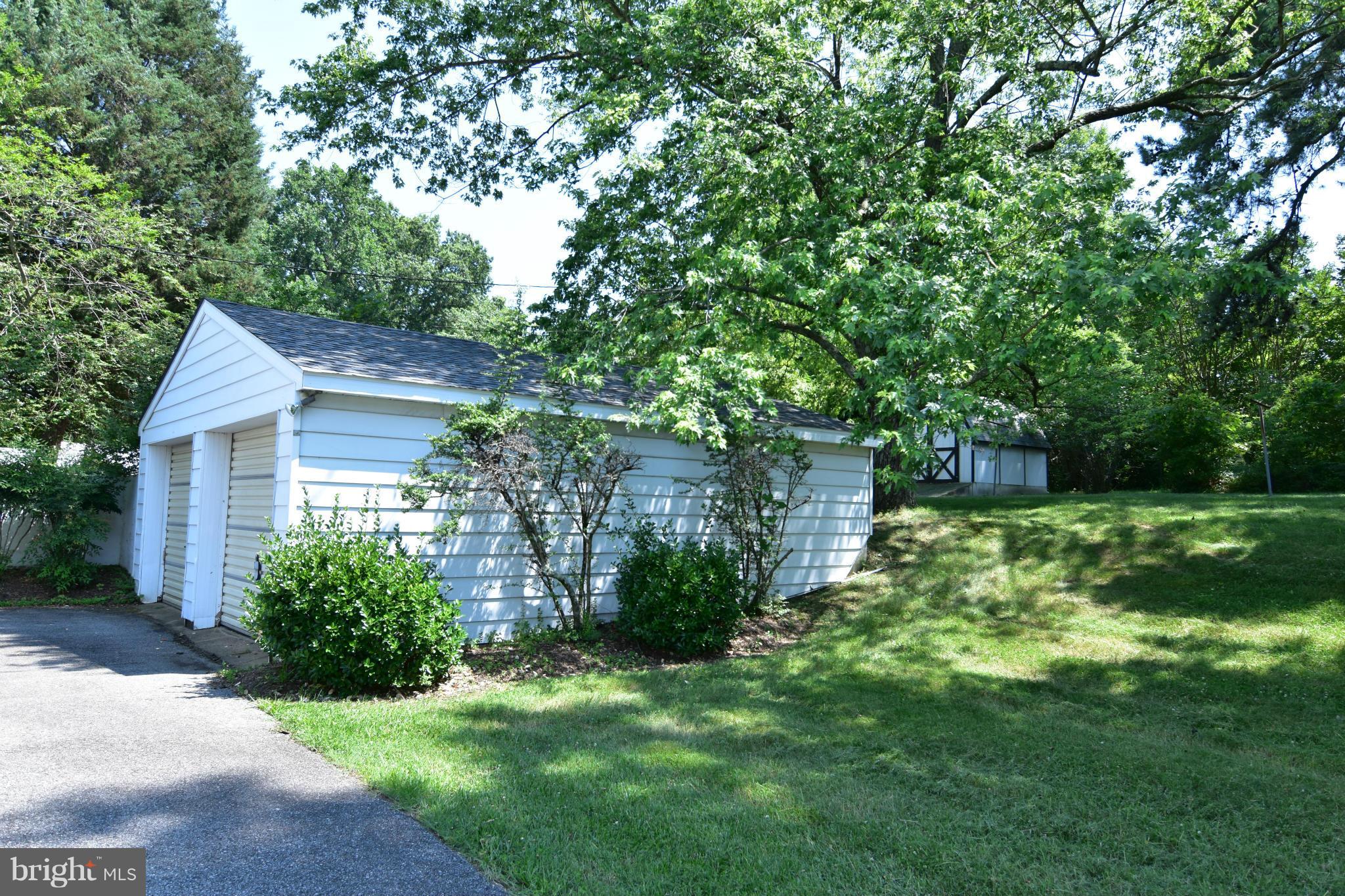 25595 Point Lookout Road Leonardtown, MD 20650 - Photo 25 of 30 garage