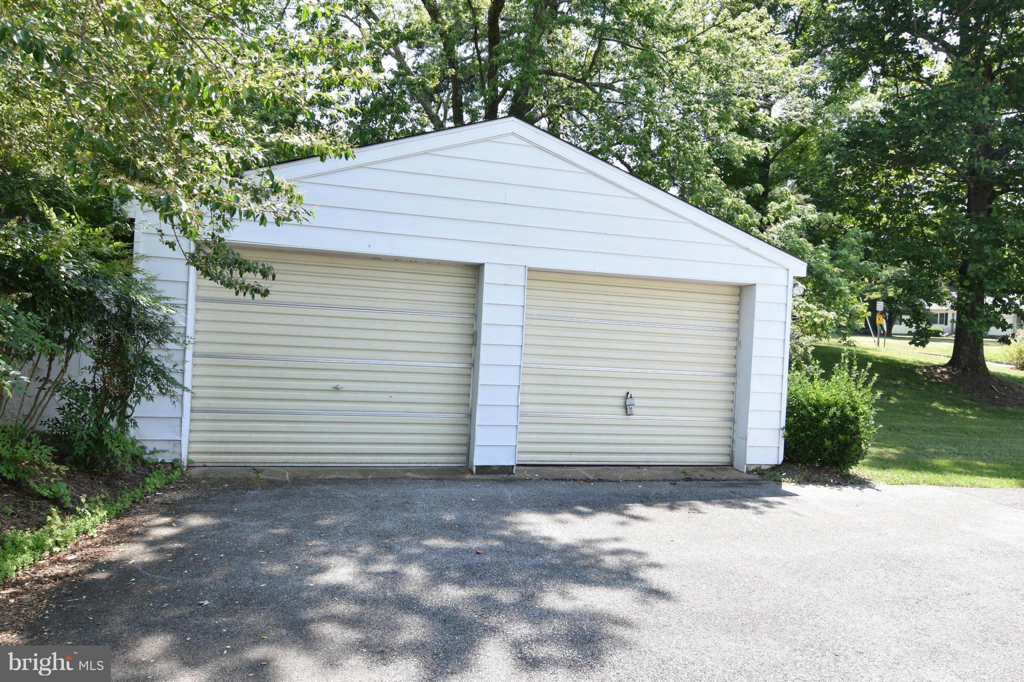 25595 Point Lookout Road Leonardtown, MD 20650 - Photo 26 of 30 garage