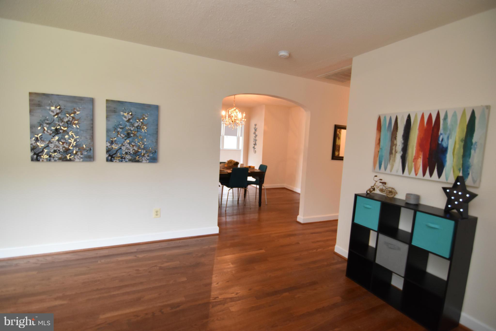 25595 Point Lookout Road Leonardtown, MD 20650 - Photo 8 of 30 Living Room