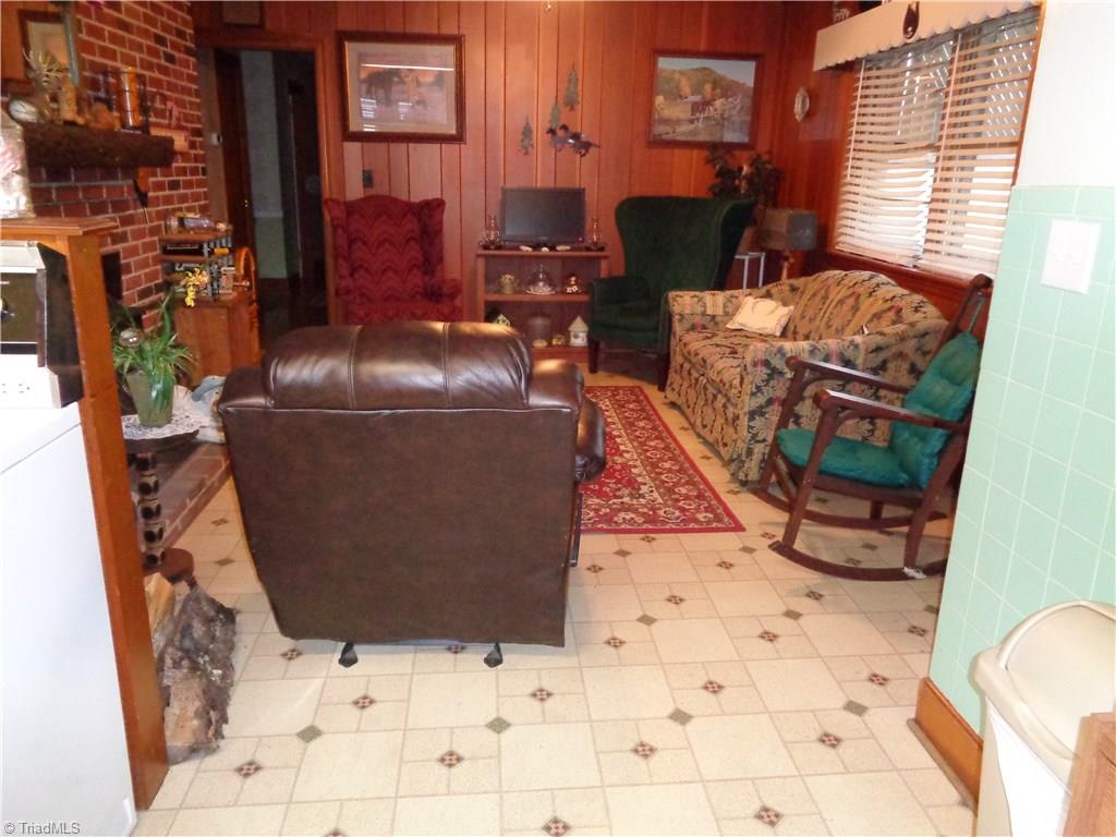 3440 Clingman Road Ronda, NC 28670 - Photo 3 of 10 Gallery Image 3