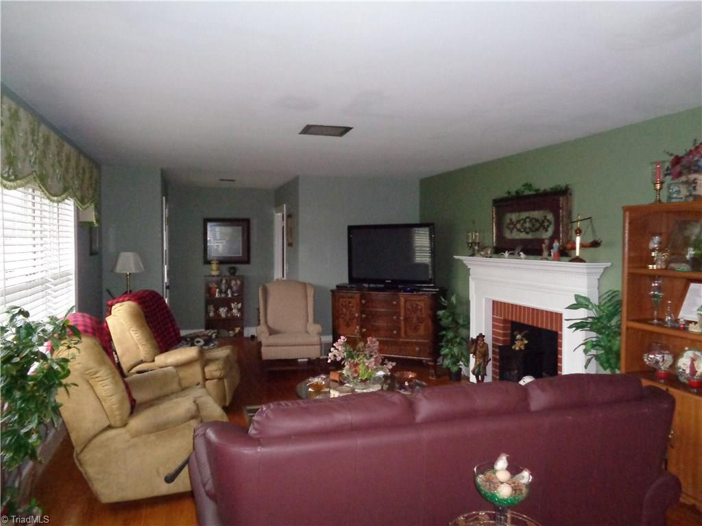 3440 Clingman Road Ronda, NC 28670 - Photo 5 of 10 Gallery Image 5