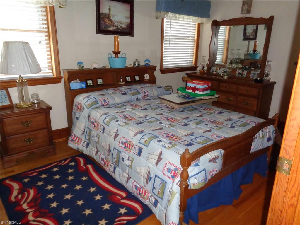 3440 Clingman Road Ronda, NC 28670 - Photo 8 of 10 Gallery Image 8