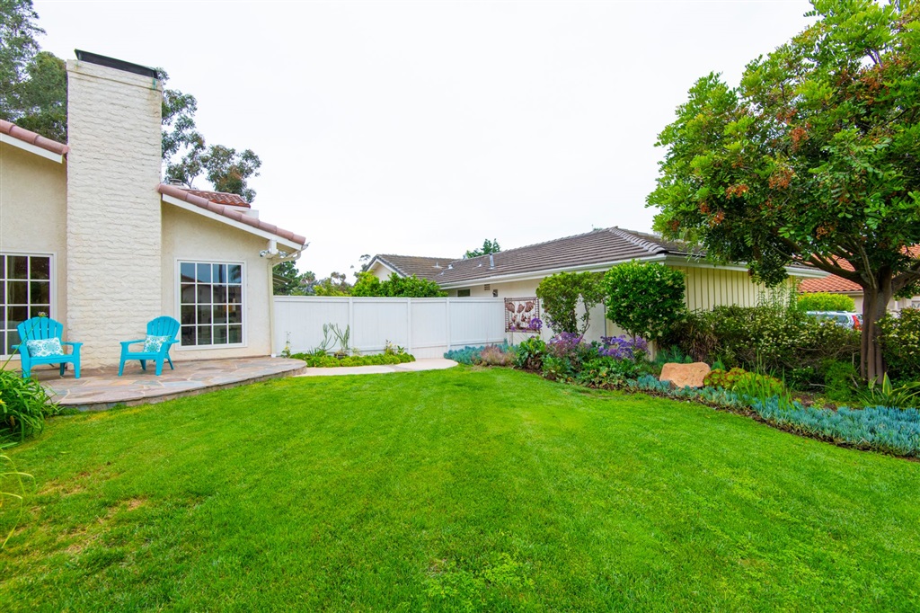 661 San Mario Drive Solana Beach, CA 92075 - Photo 2 of 25