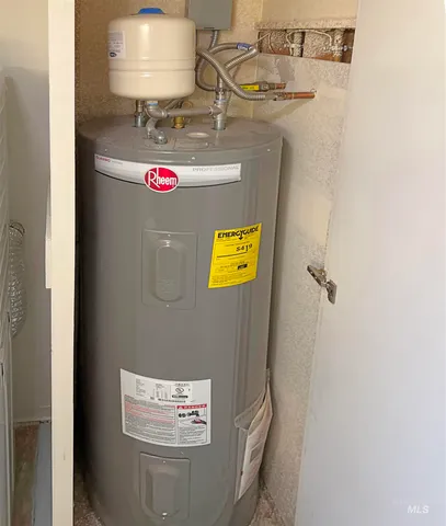 $335,000 | 713-715 4th Street, Clarkston, WA 99403